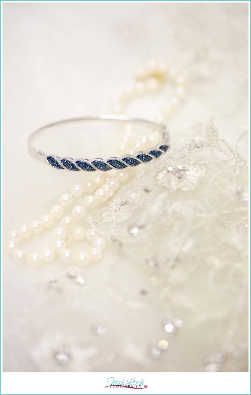 sapphire bracelet and wedding veil