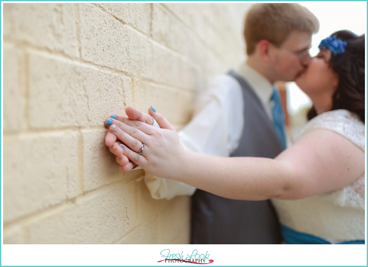 wedding day kiss