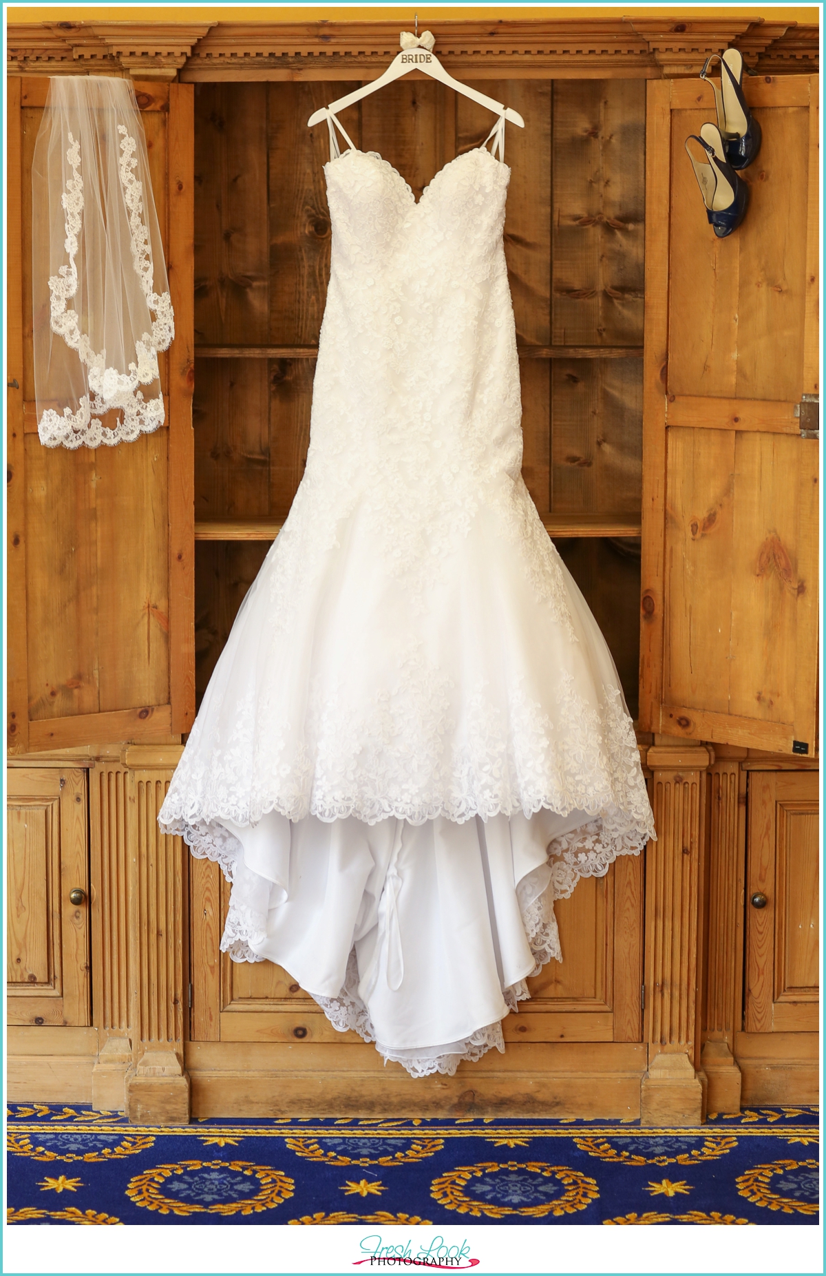 Founders Inn wedding dress