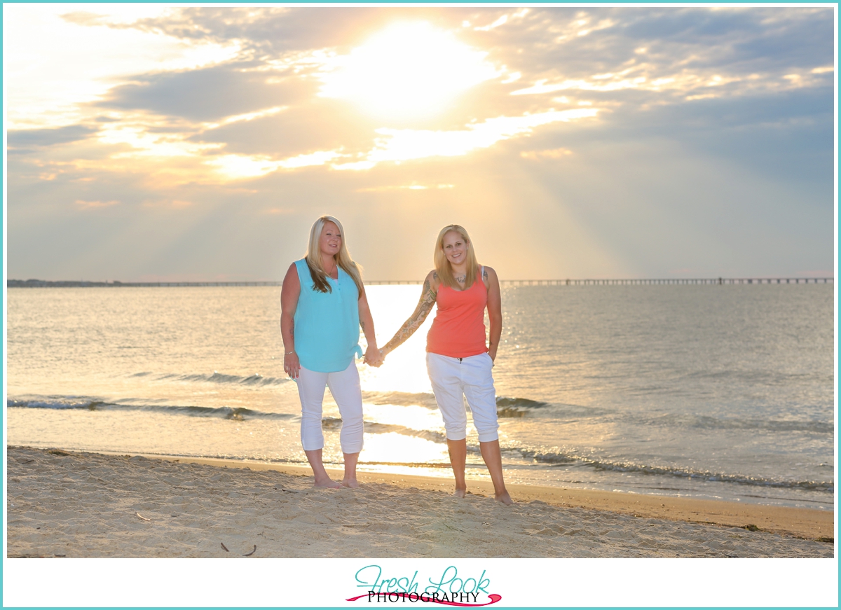 beach engagement pictures