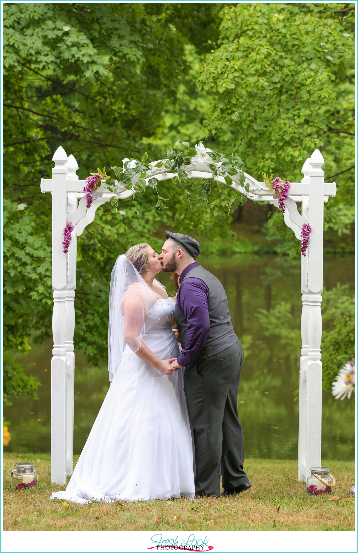 wedding kiss