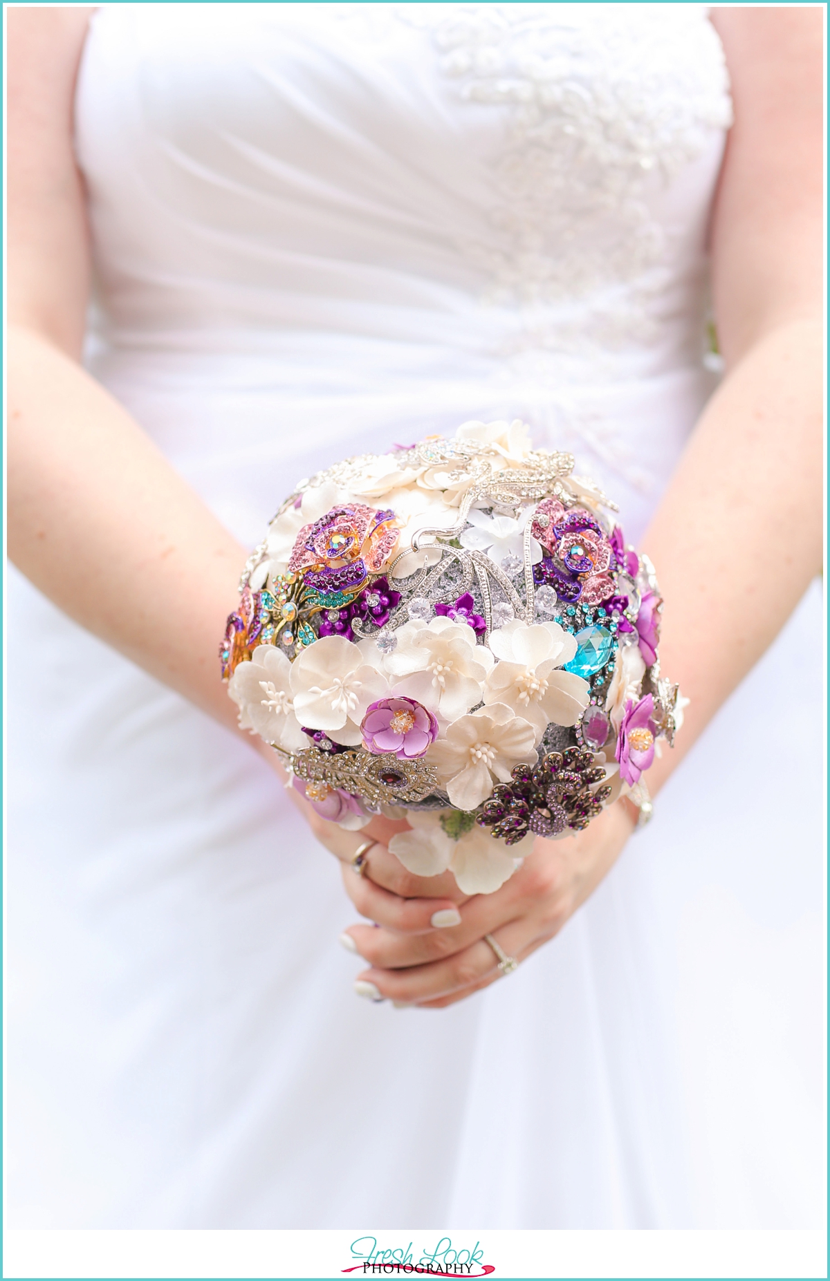 brooch wedding bouquet