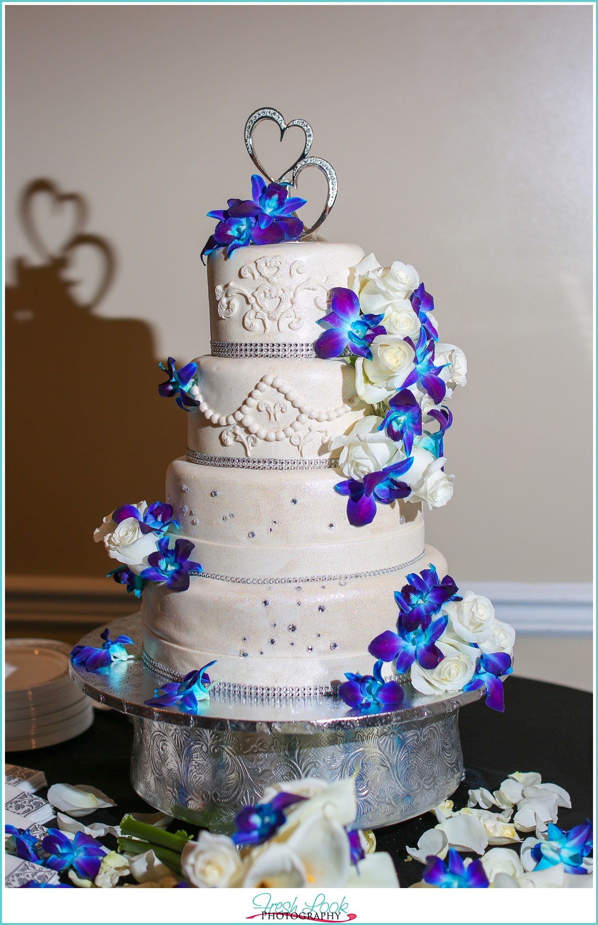 elegant wedding cake