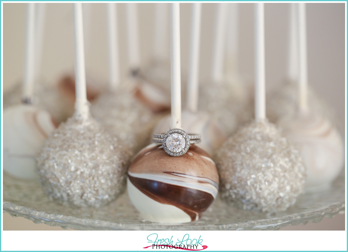 unique cake pops