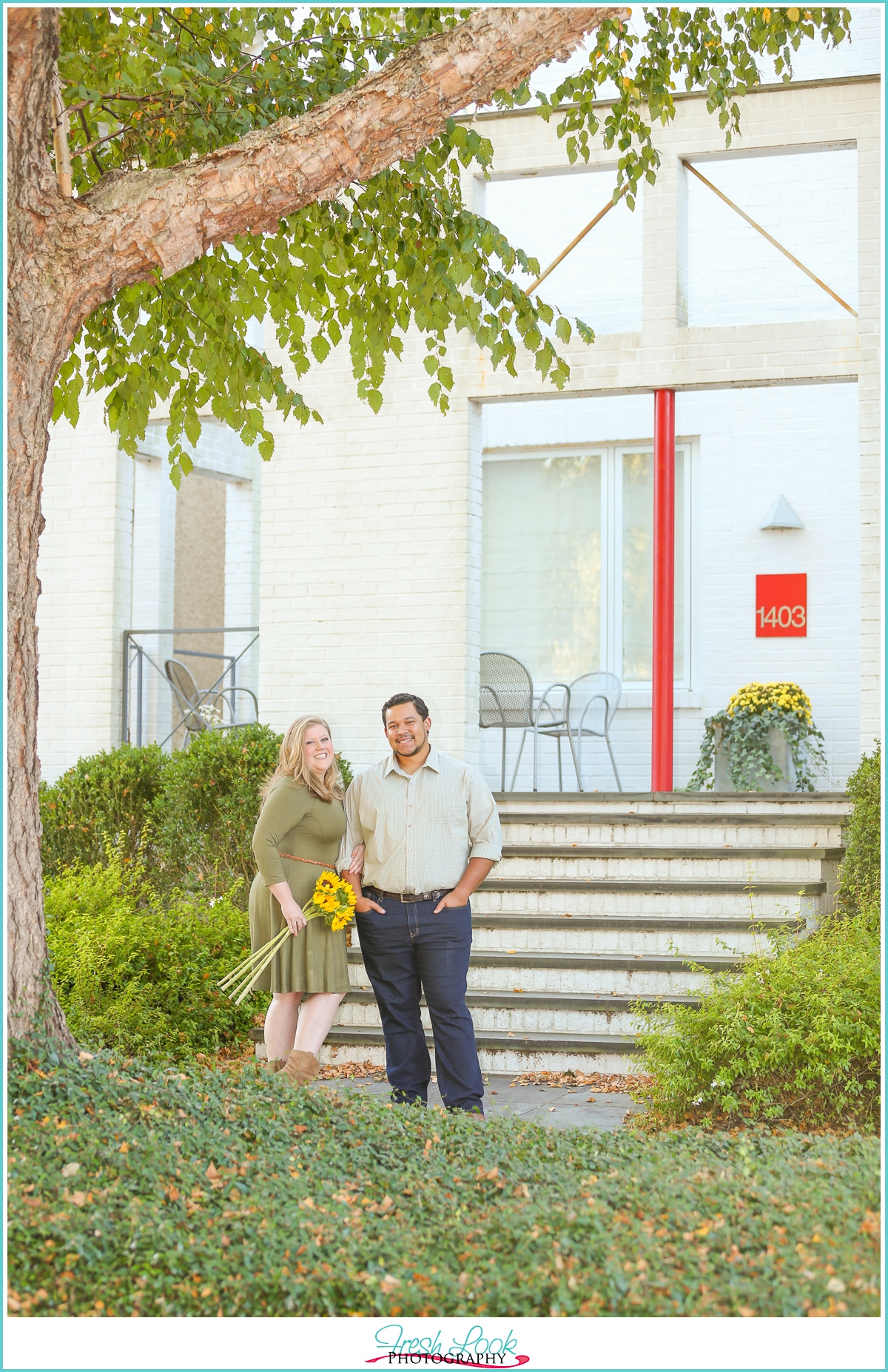 taking natural engagement portraits 