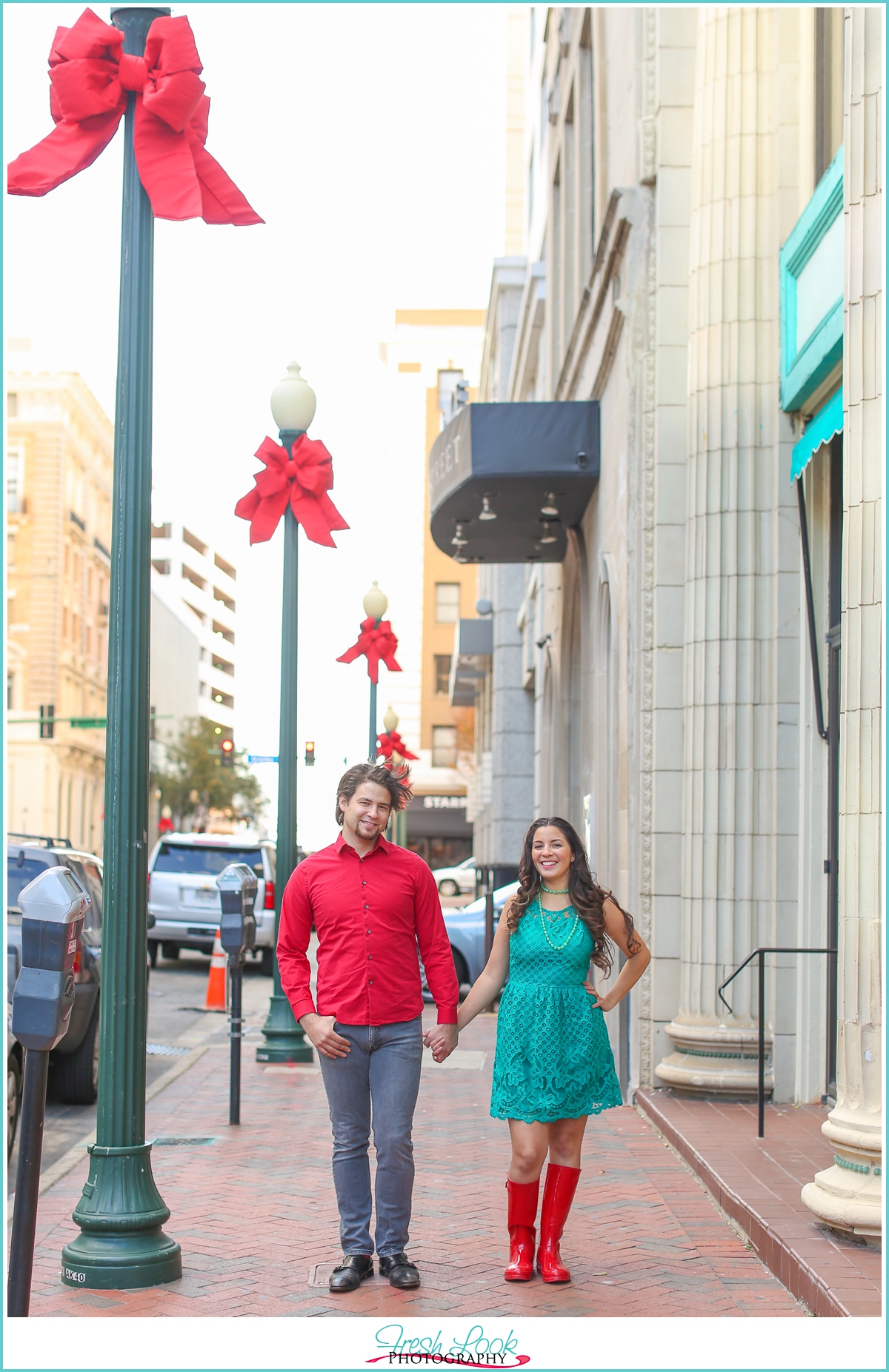 romantic downtown photo shoot