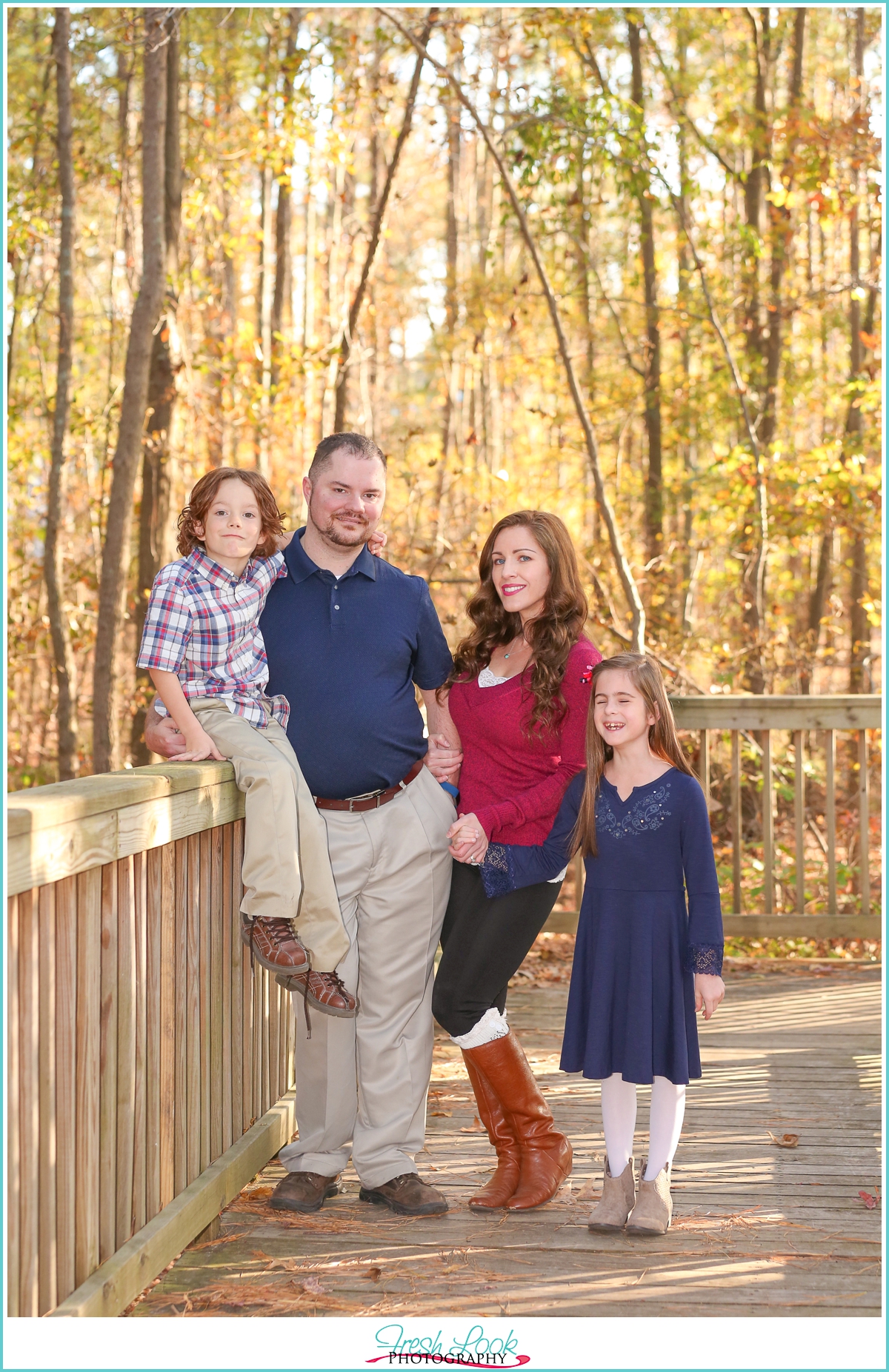 Chesapeake family photos in woods