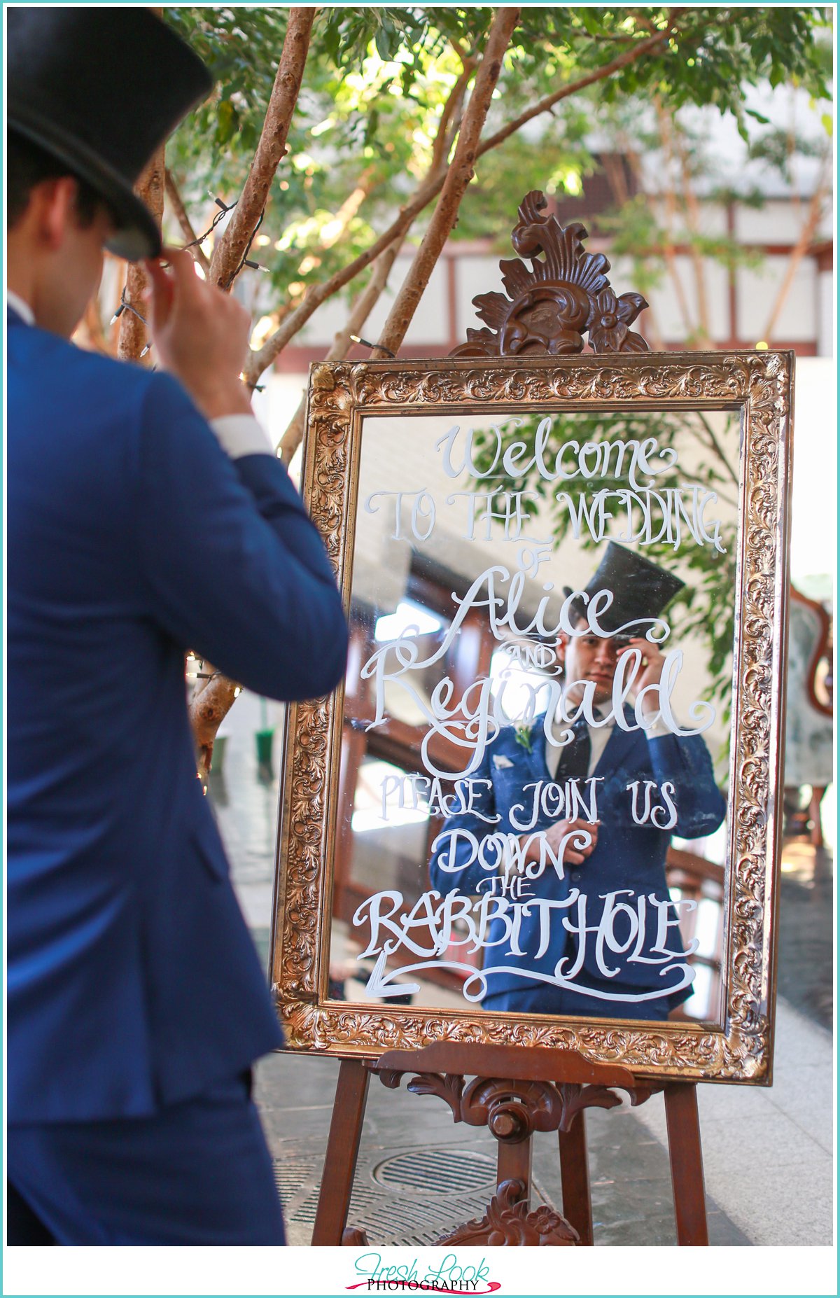 groomsman and calligraphy mirror