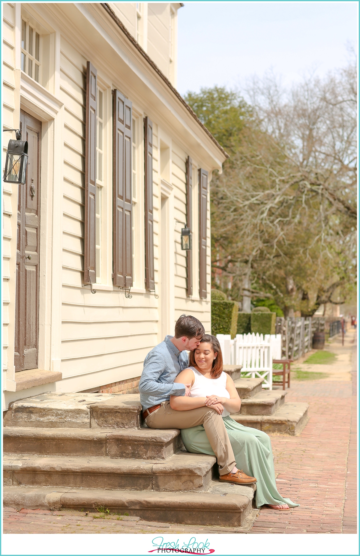 historic engagement session in Williamsburg