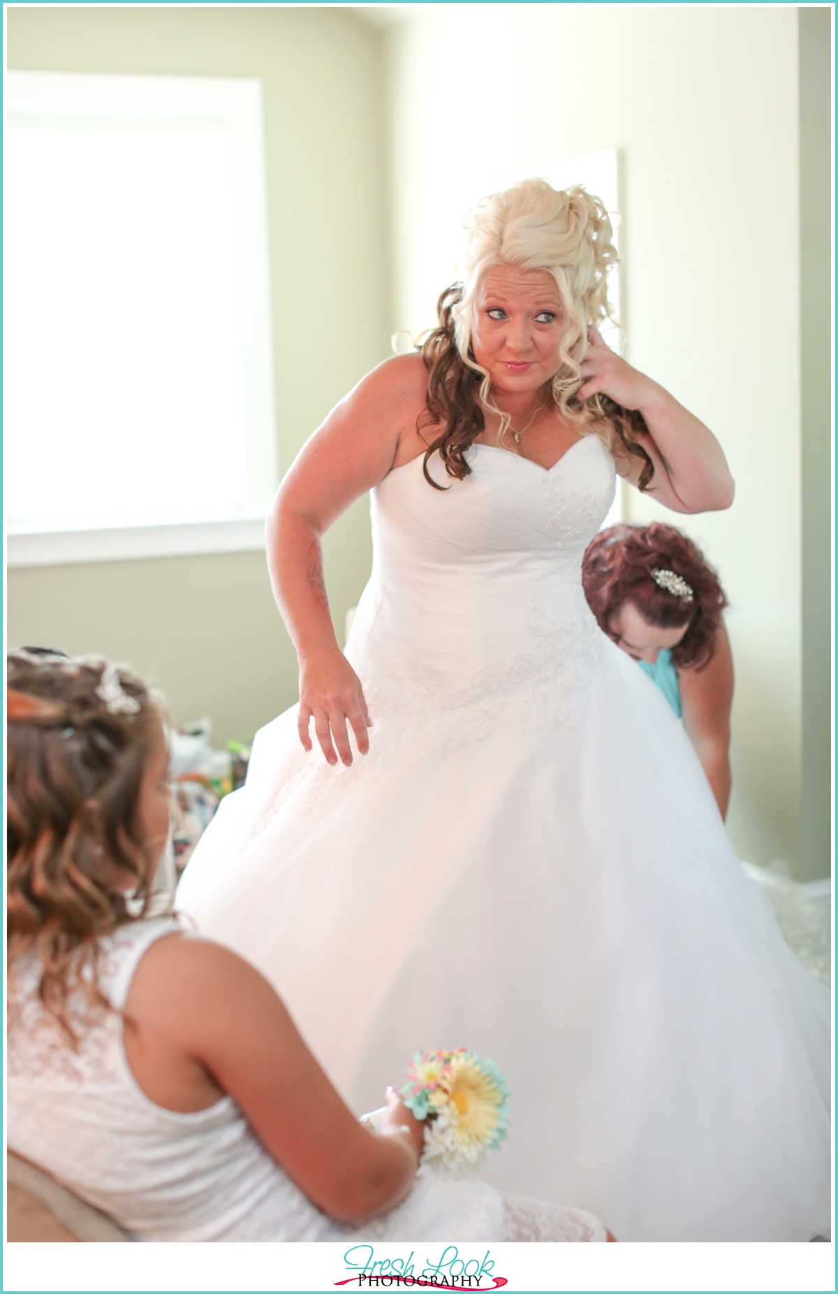 bride preparing for the wedding