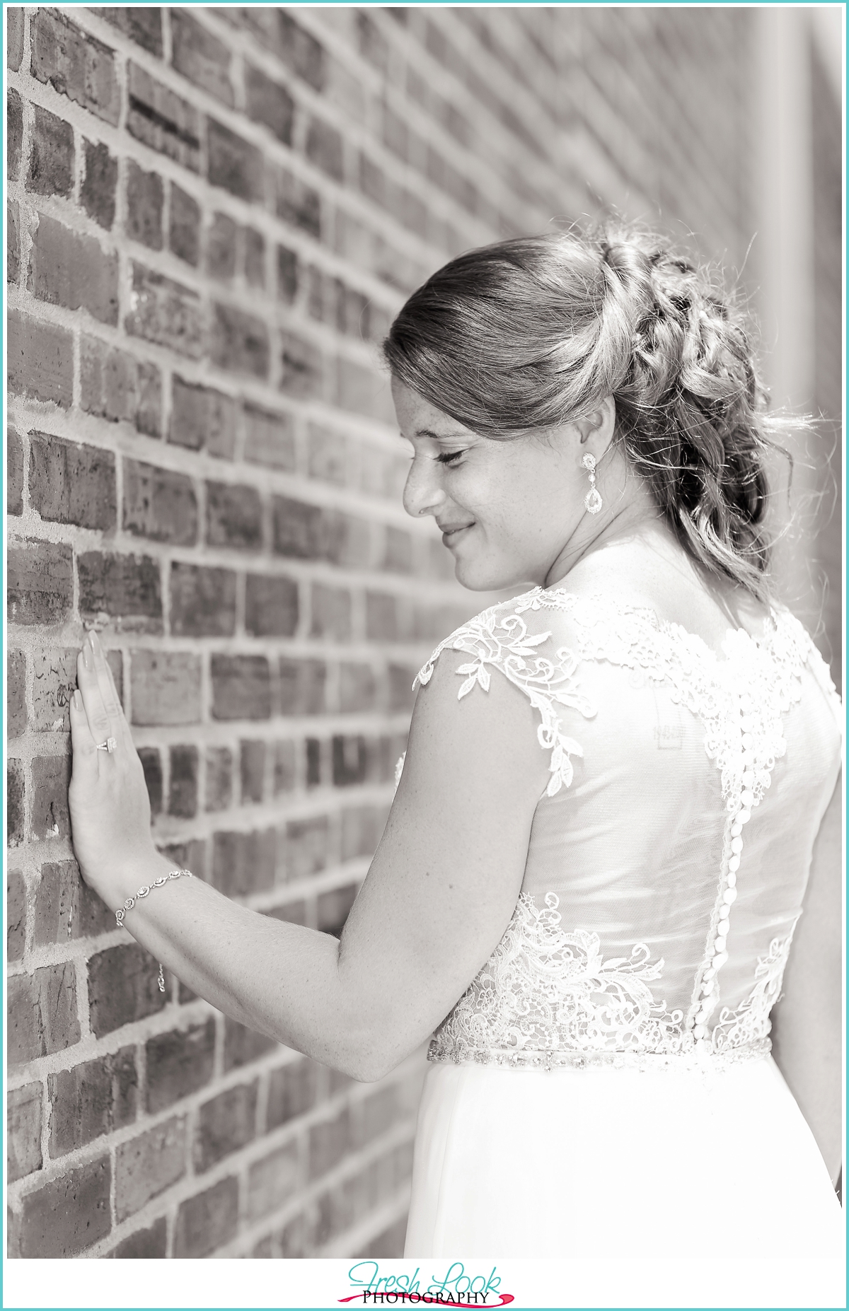 Black and White bridal portrait