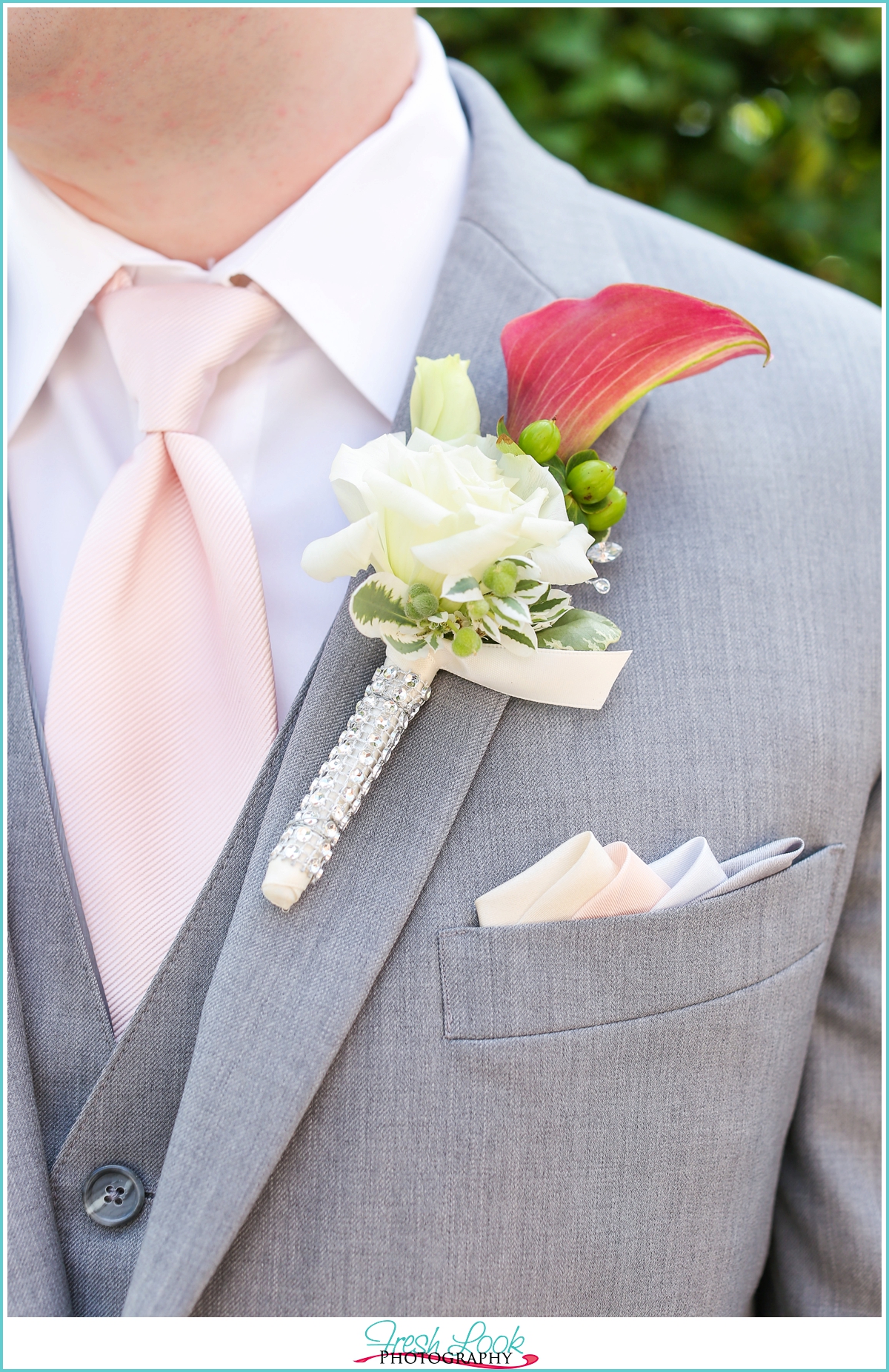 Groom's wedding boutonniere 