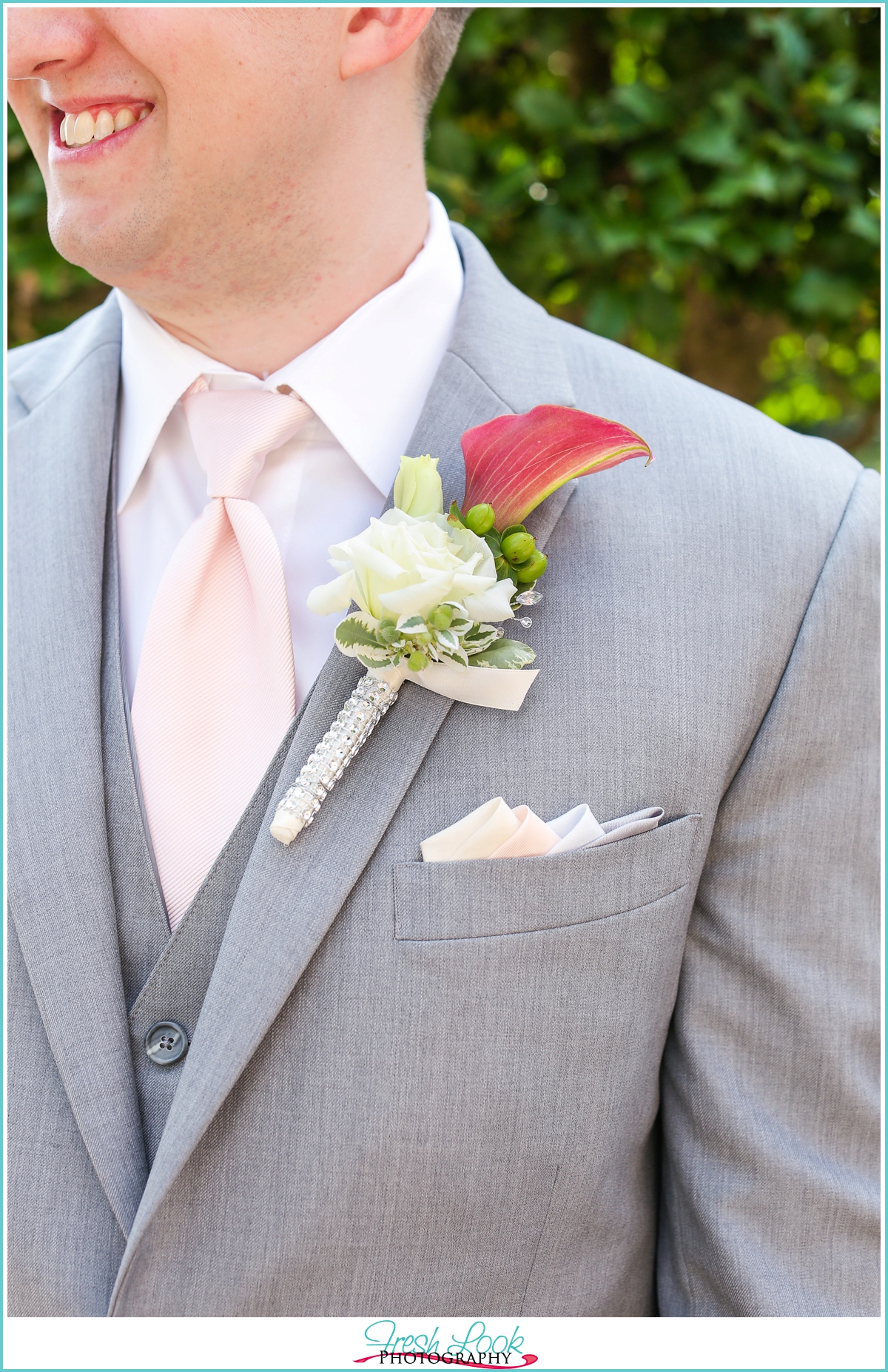 smiling groom before the wedding