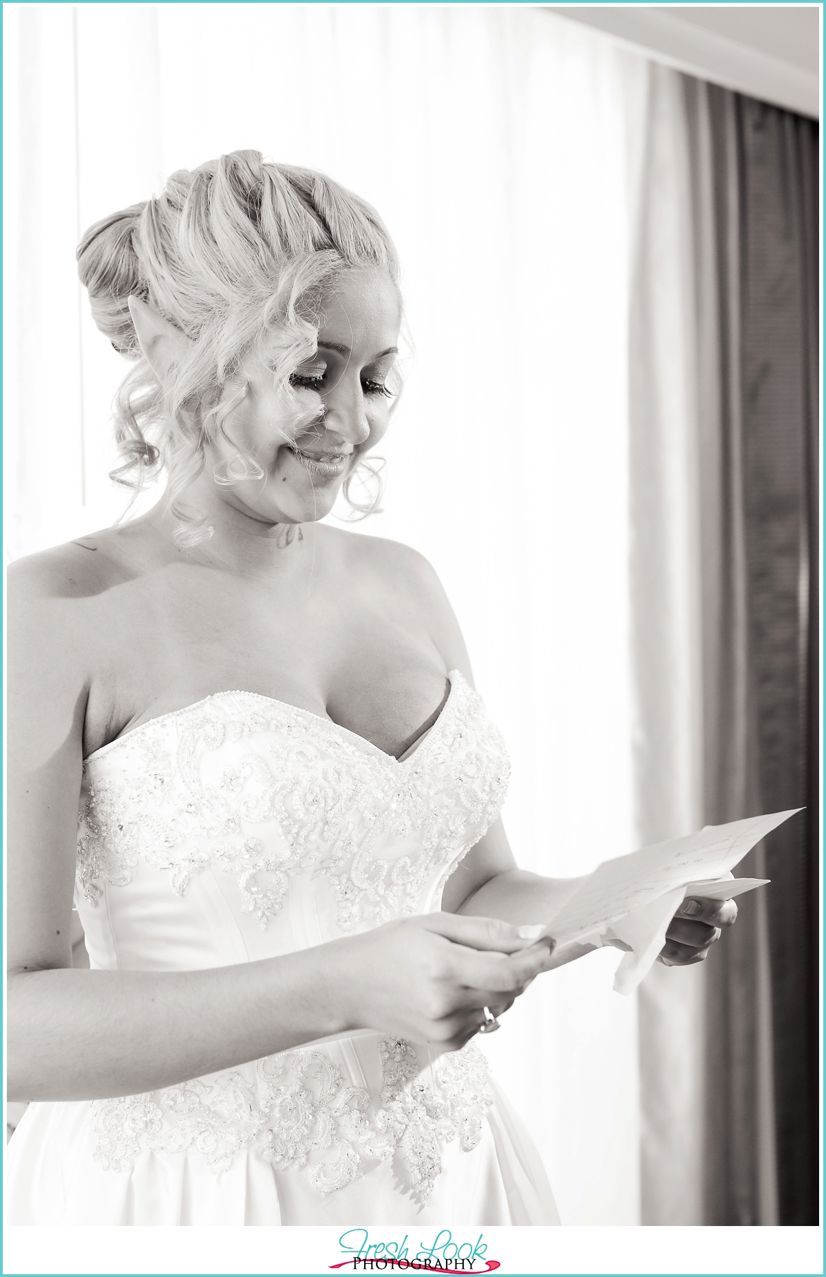 bride reading letter from groom