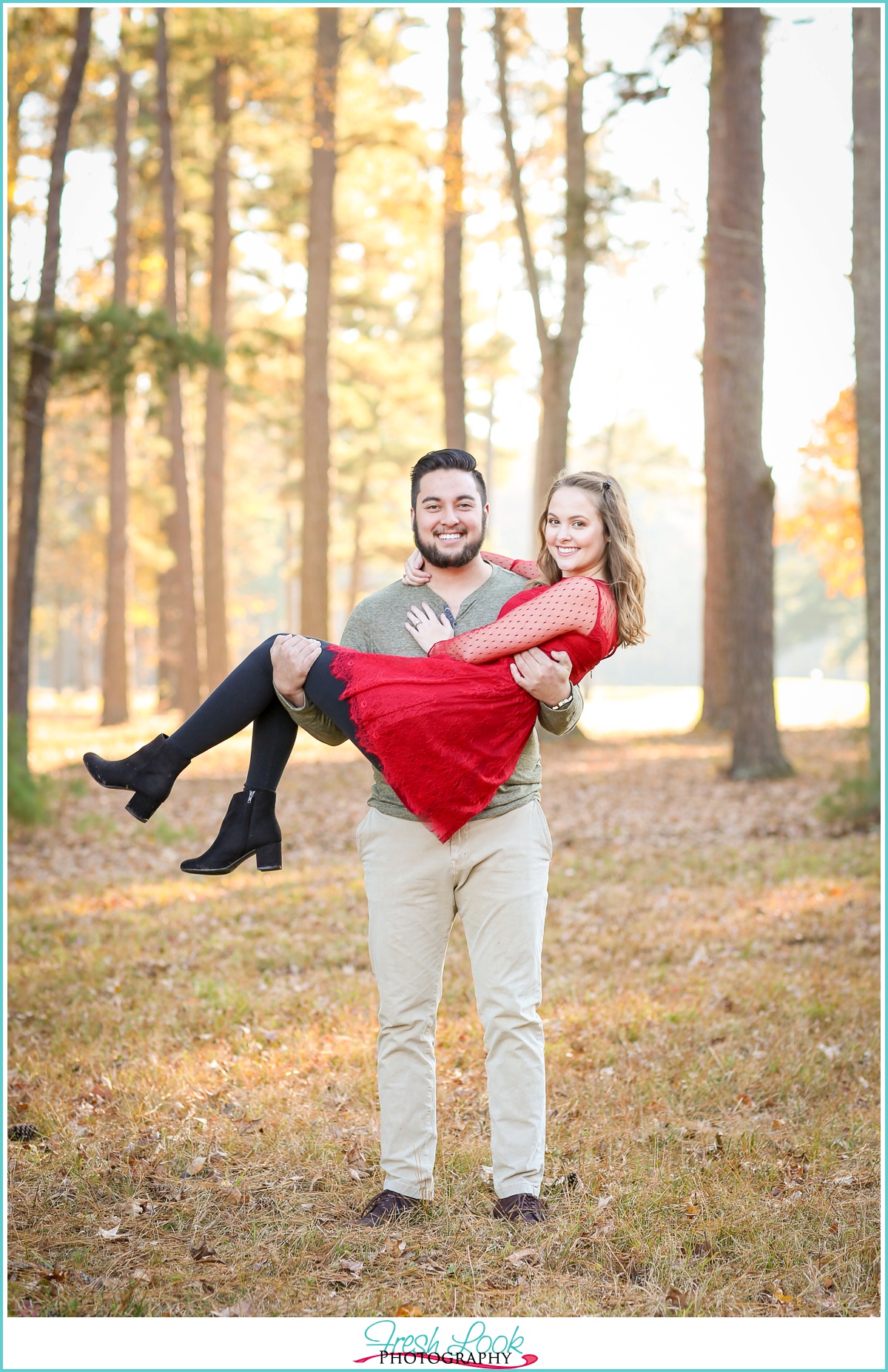 woodsy engagement photographs