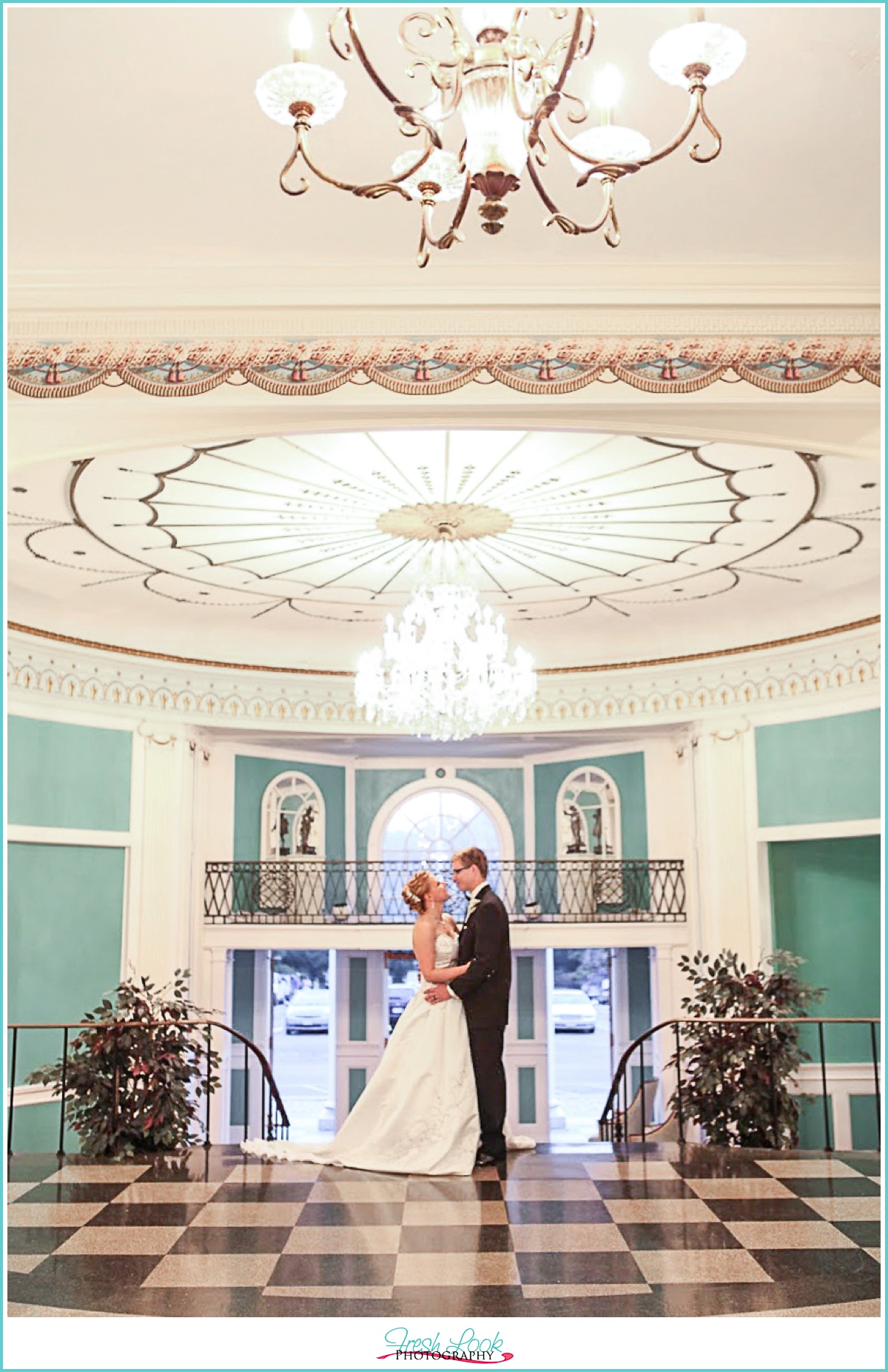 Cavalier Hotel foyer 