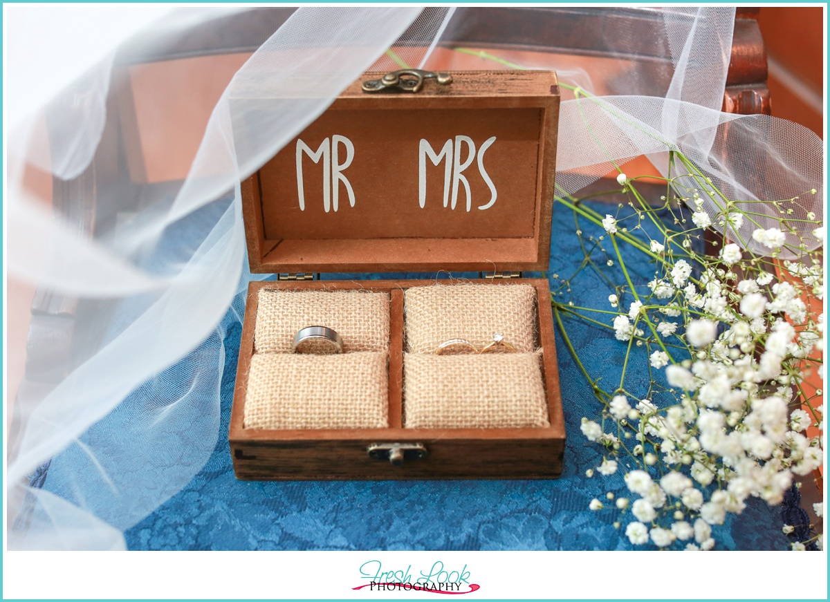 Mr and Mrs rustic ring box