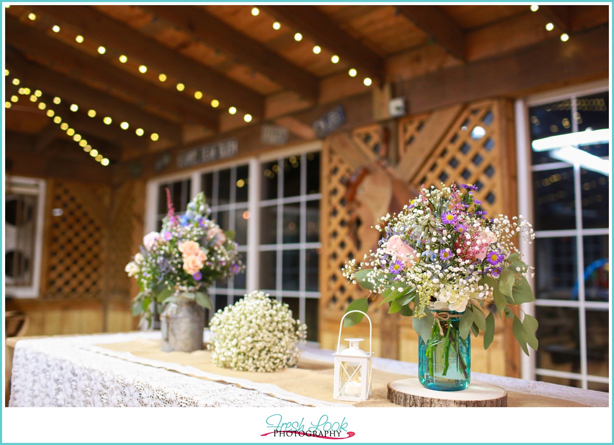 Mason Jars and burlap wedding decor