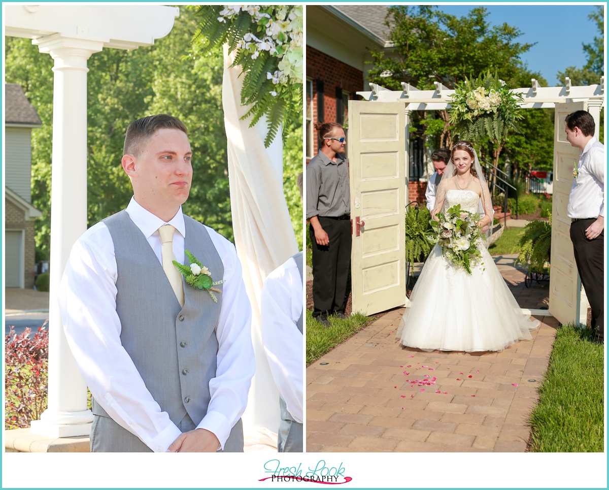 groom seeing bride for the first time