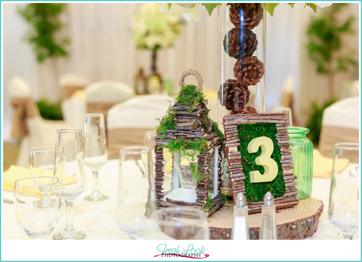 rustic woodsy table decor