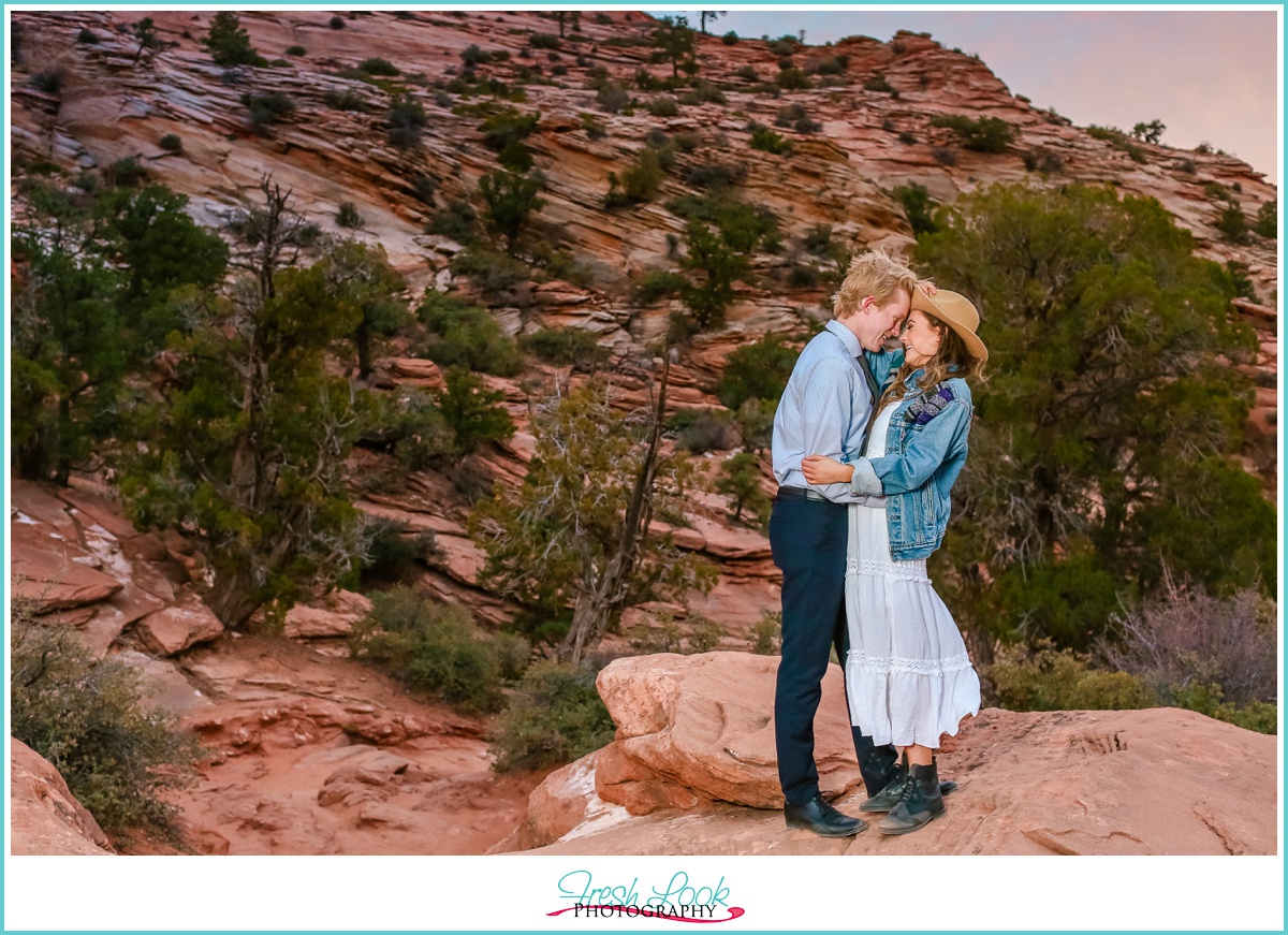 Romantic Utah Engagement Session