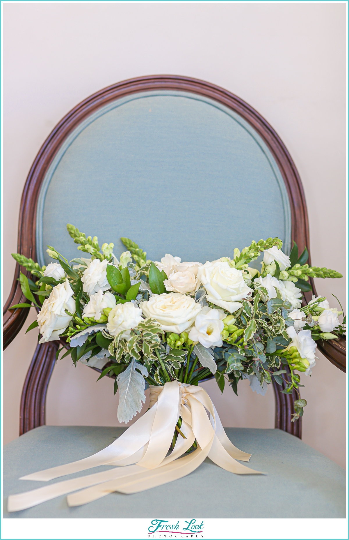 Aleen Floral bridal bouquet