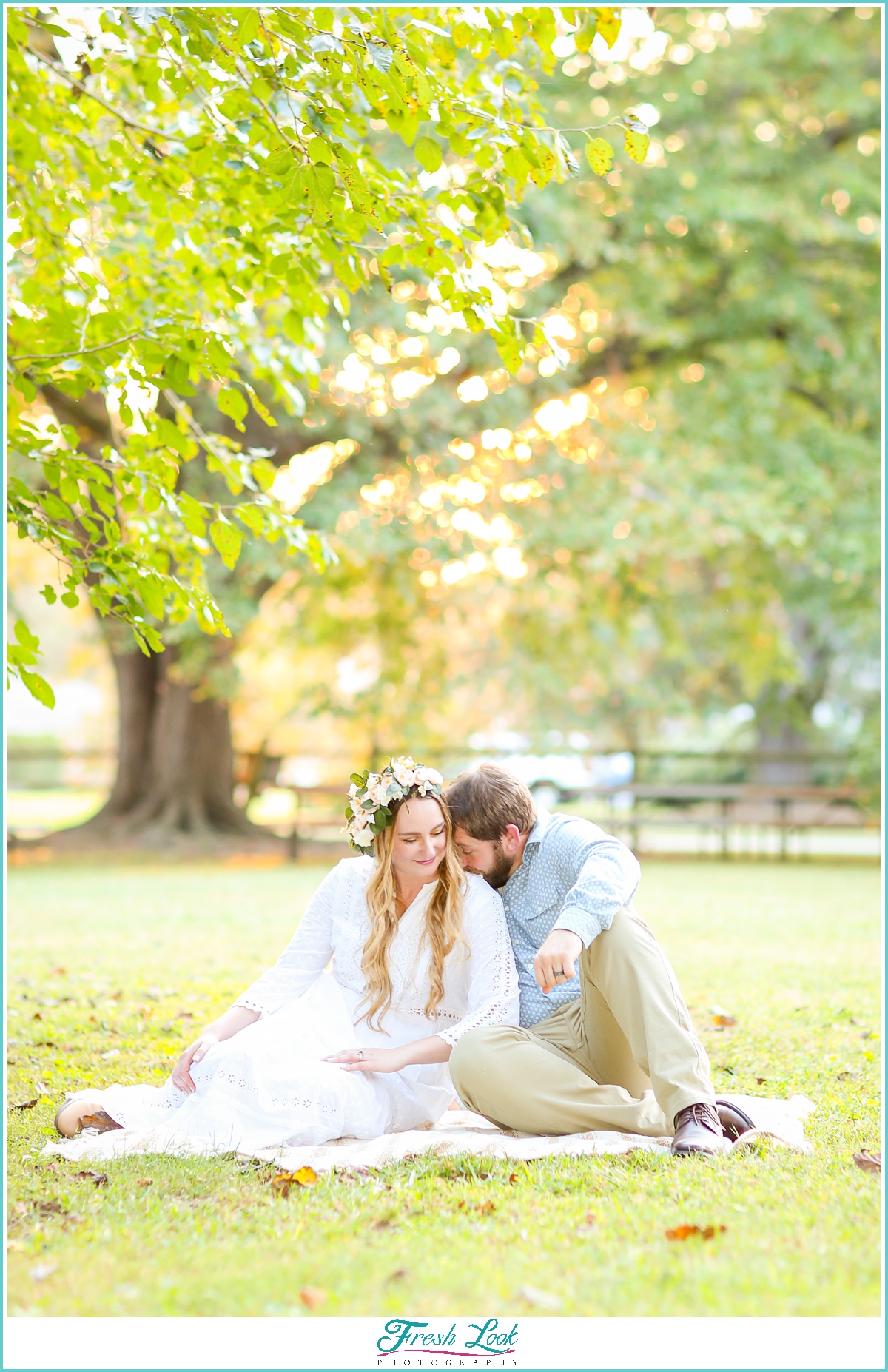 romantic fall couples photoshoot