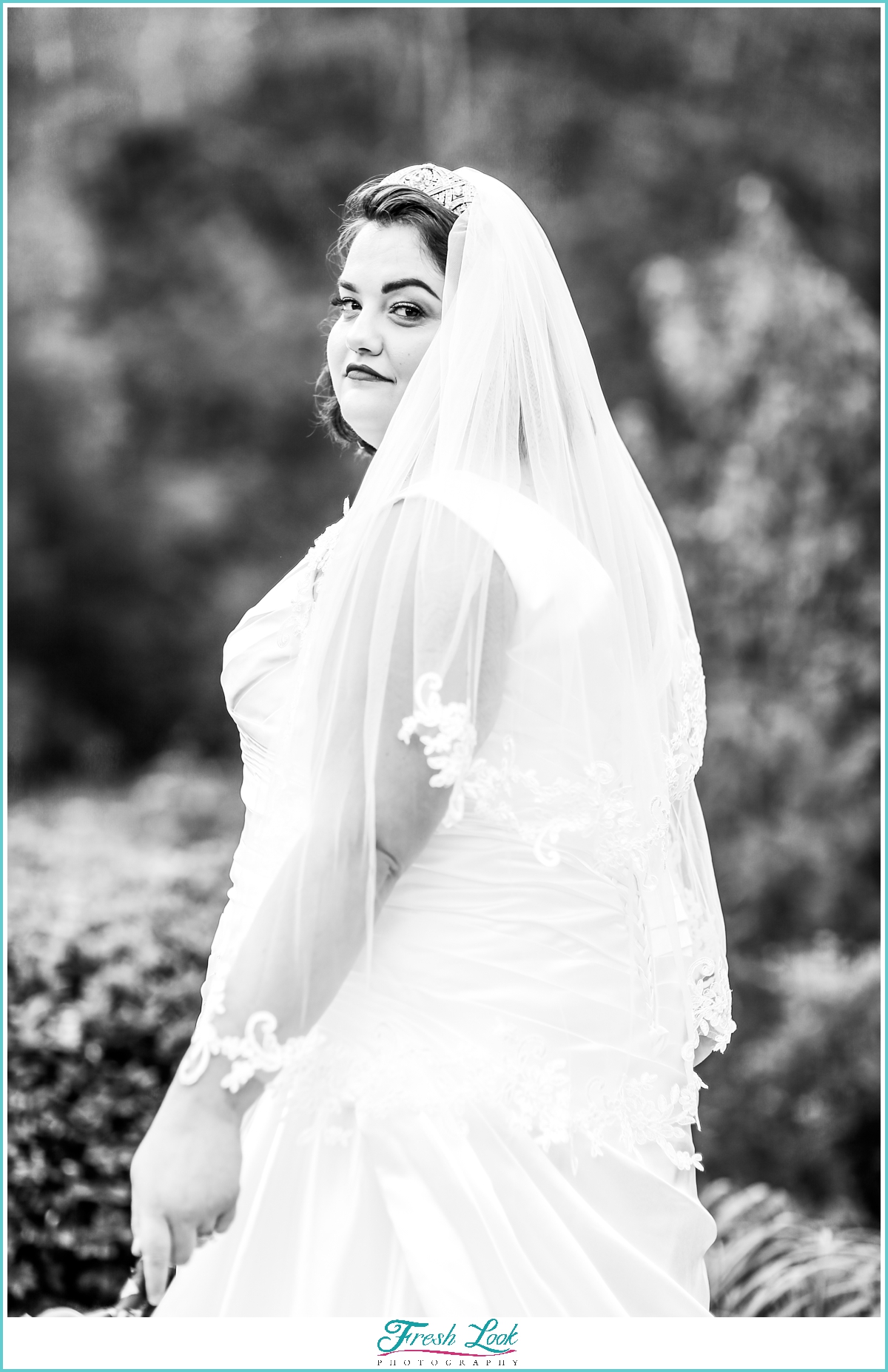 classic black and white photos plus size bride