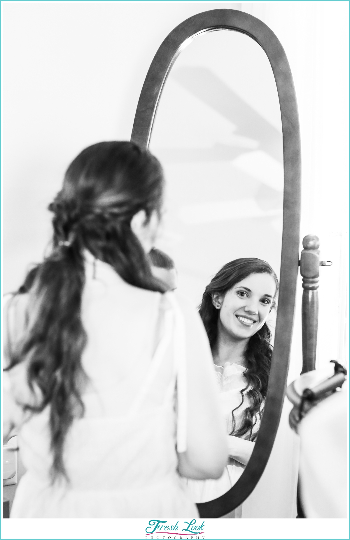 bride getting ready for the wedding