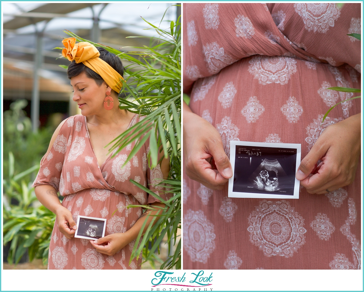 tropical themed maternity photoshoot