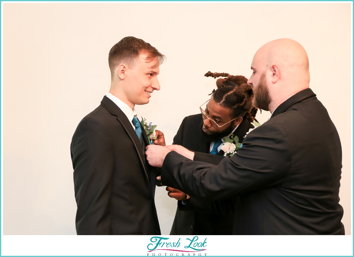 groom and groomsmen before the wedding