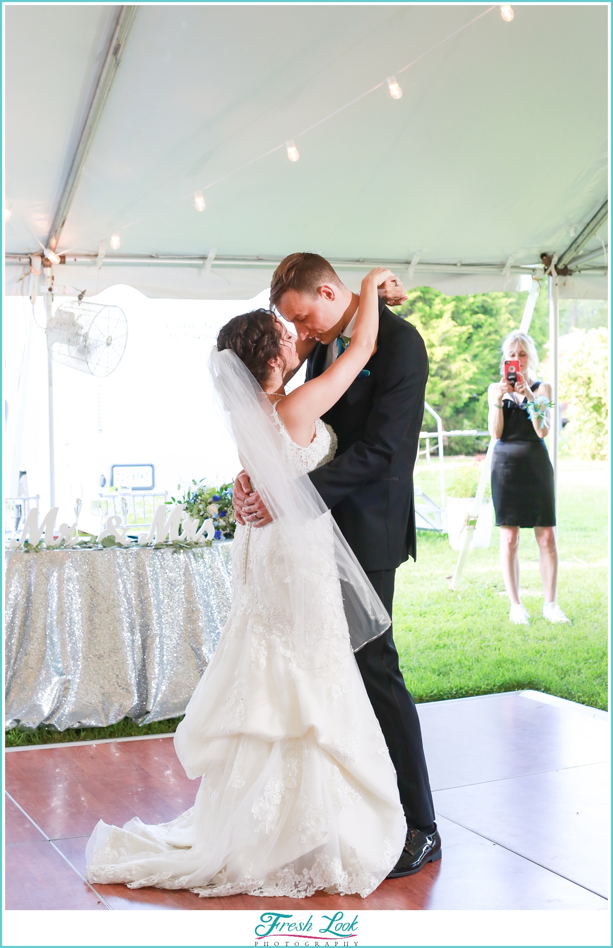 romantic wedding first dance