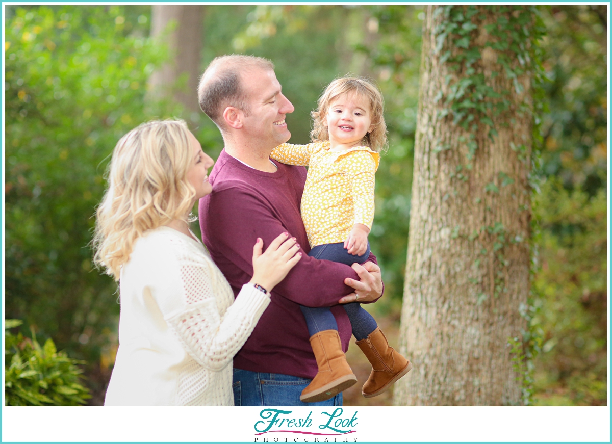 woodsy family photoshoot