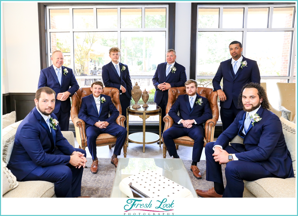 groom and groomsmen posing ideas