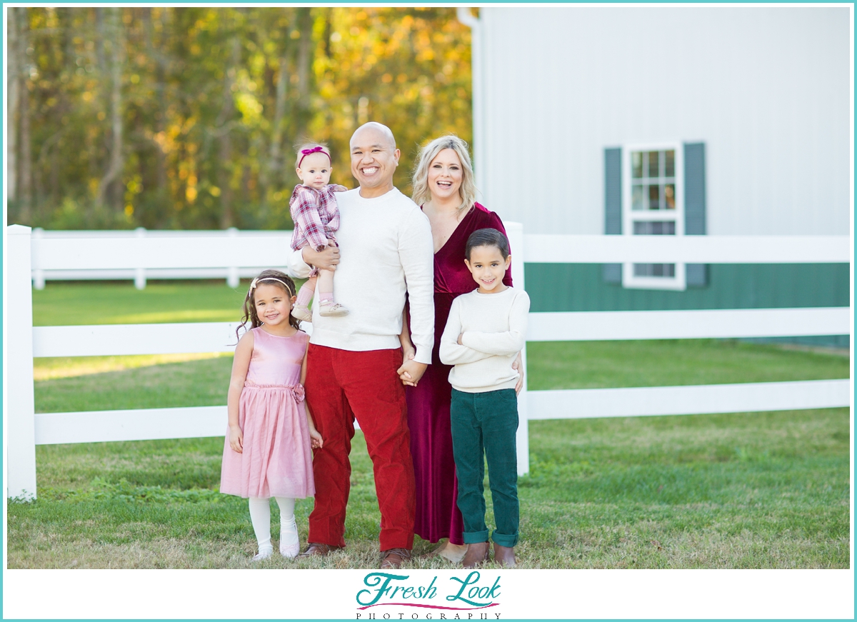 Sweet family photos at Culpepper Barn