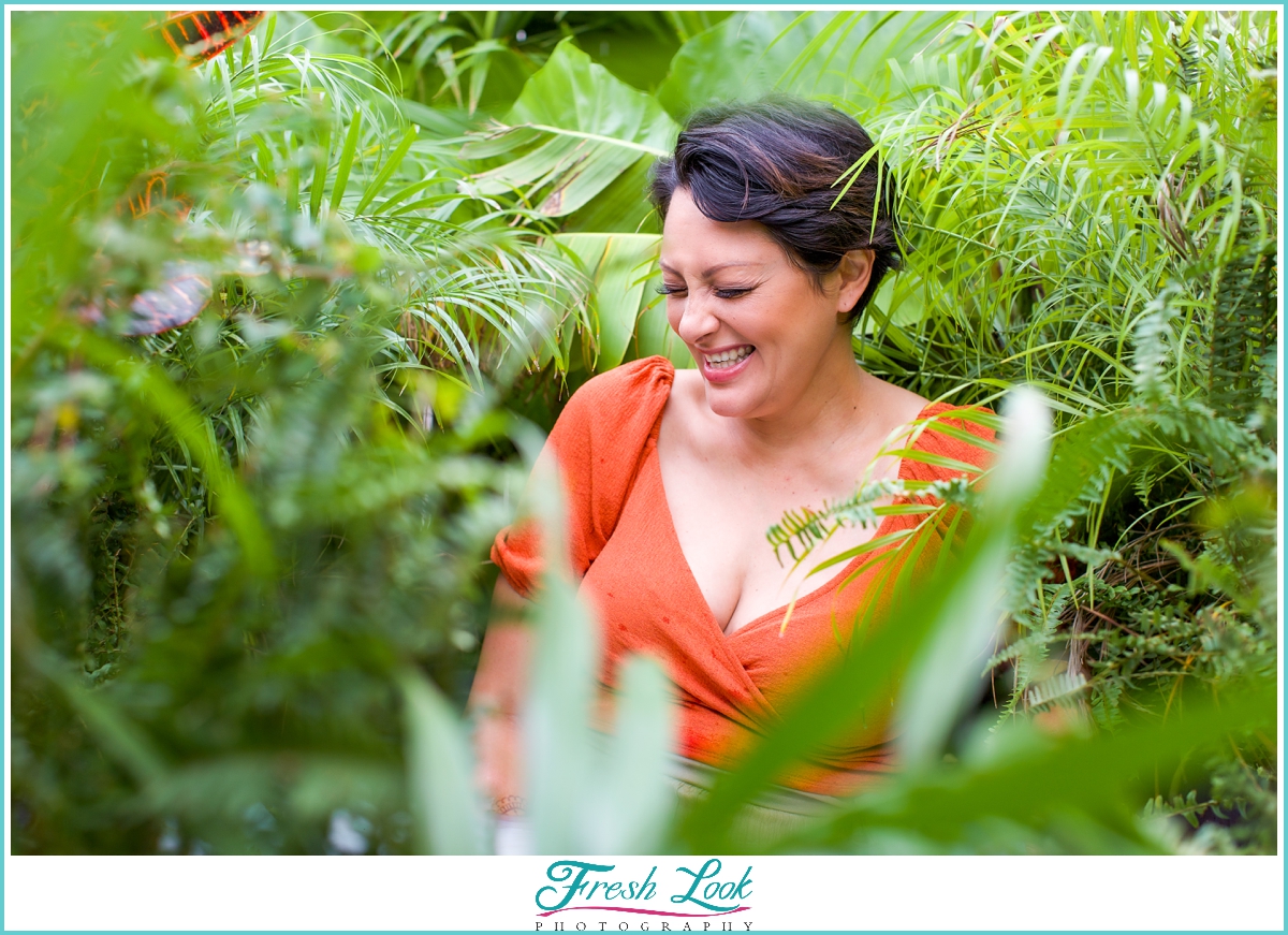 joyful maternity photoshoot