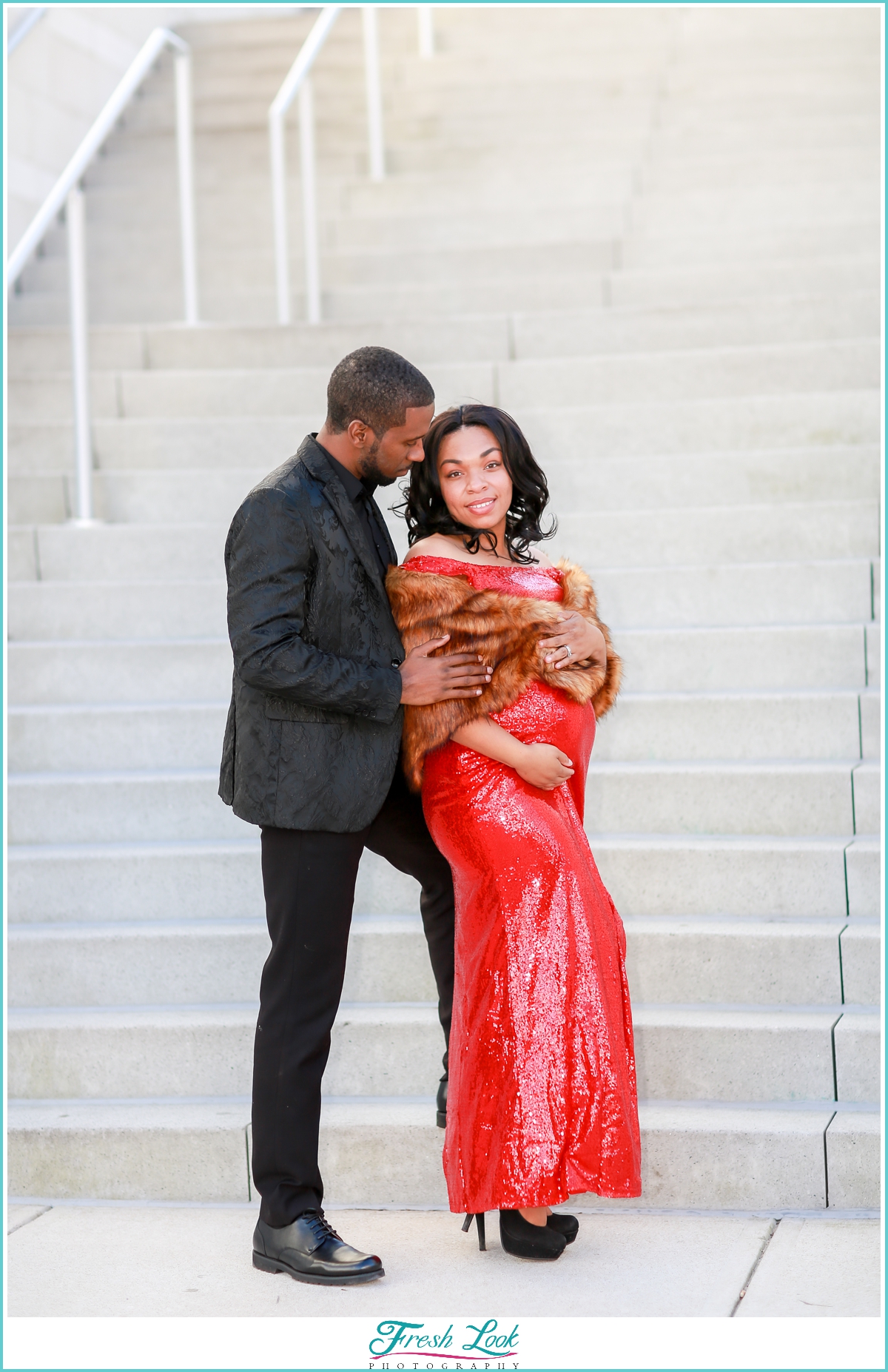 Town Center Virginia Beach maternity photoshoot