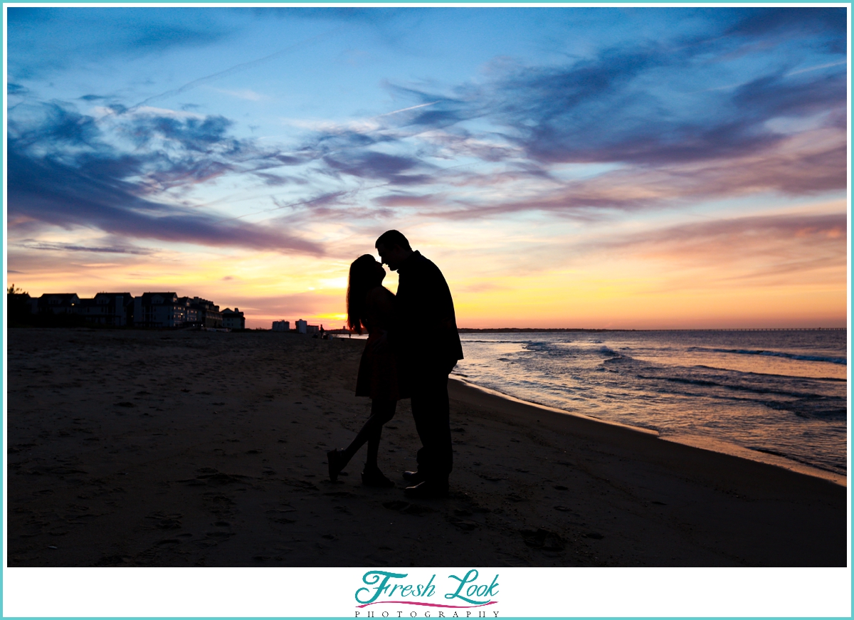 silhouette engagement photos at the beach