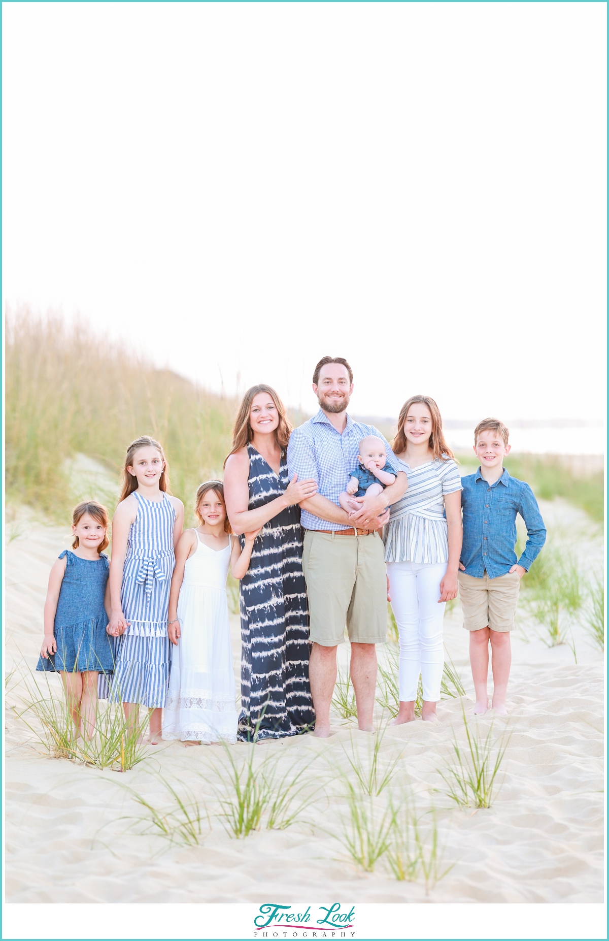 romantic family photos at sunset