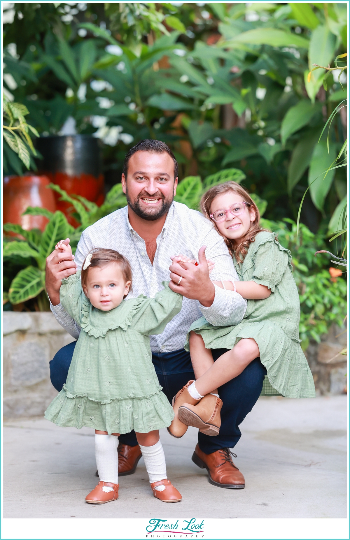 tropical greenhouse family photoshoot