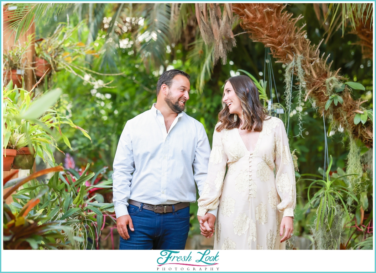 tropical engagement session