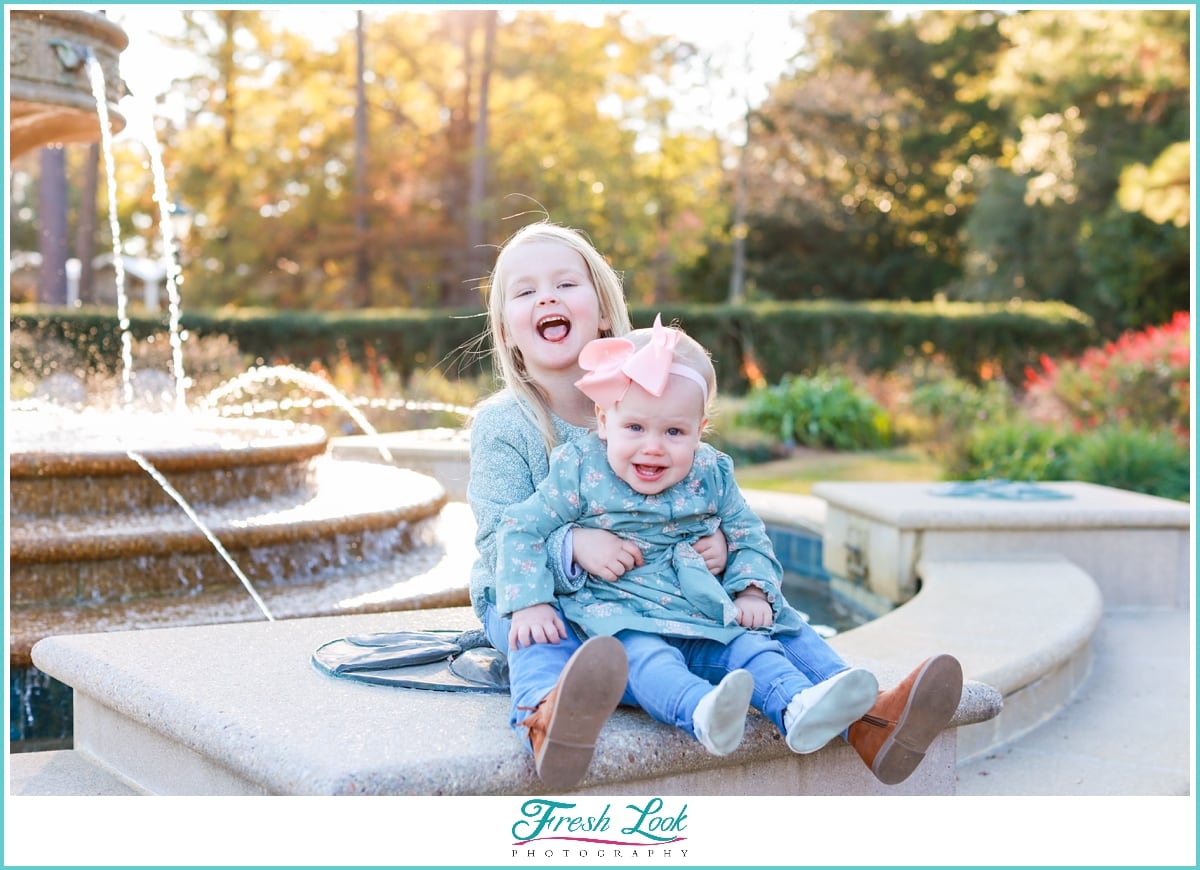 sisters photoshoot in the garden