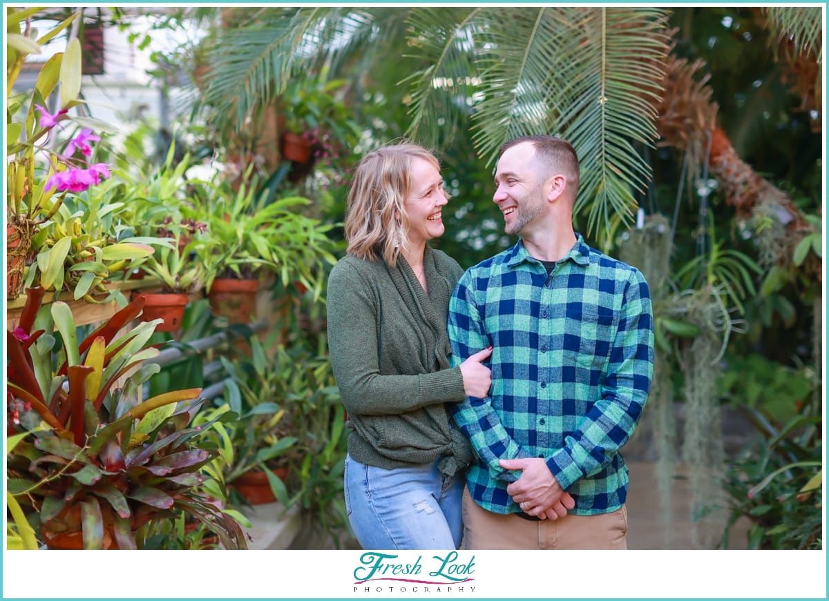 Romantic tropical couples session